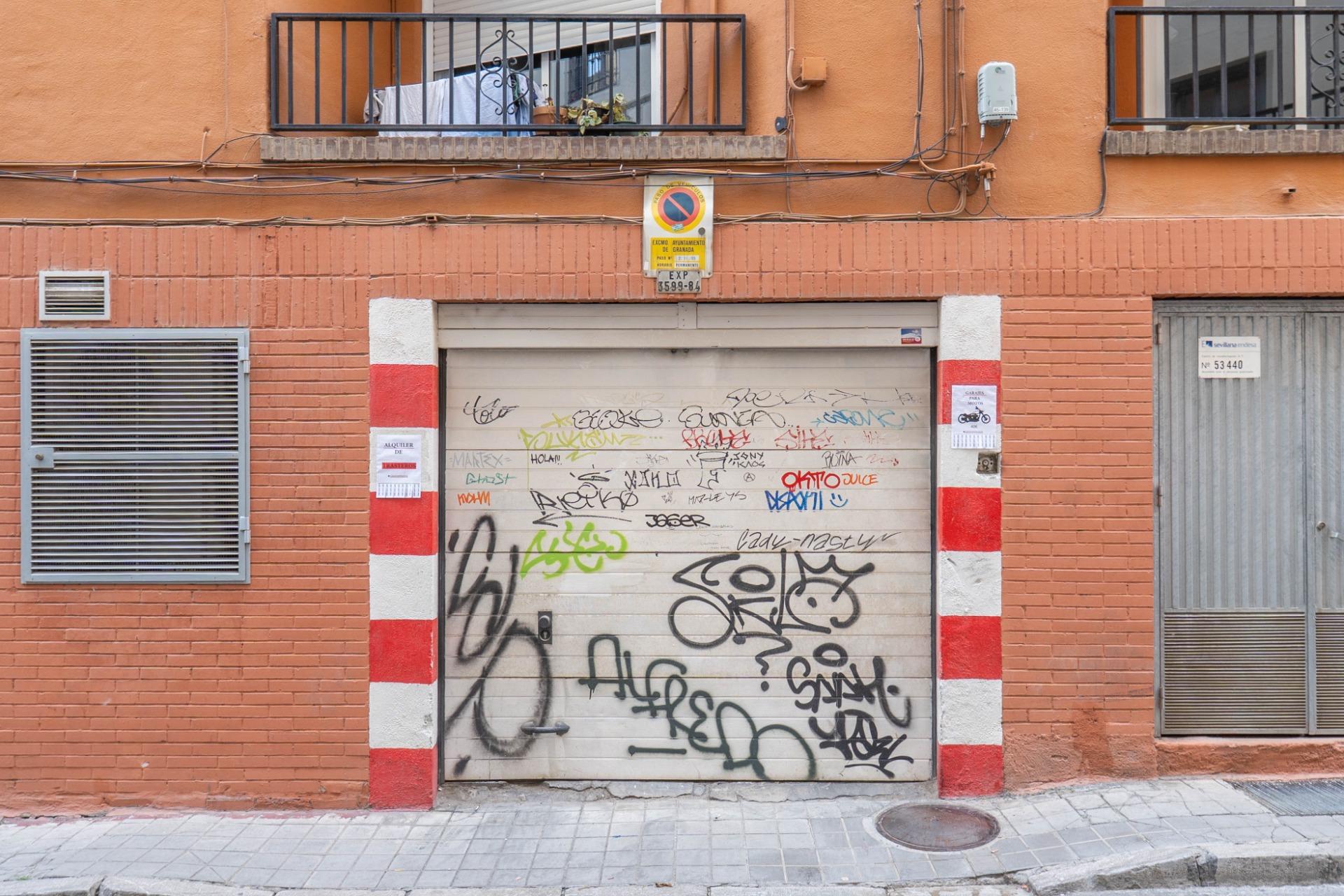 https://fotos15.apinmo.com/5292/28917516/2-3.jpg