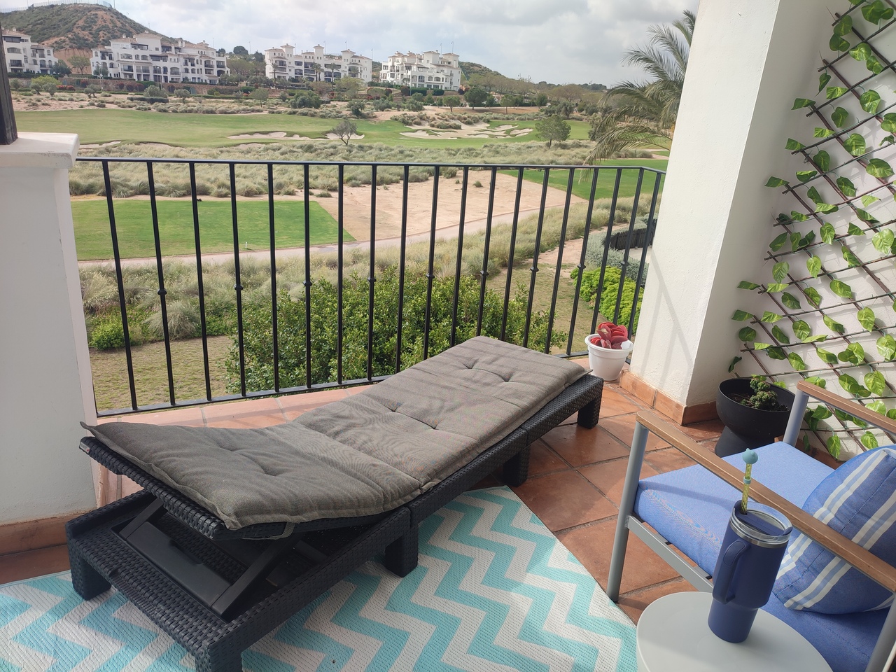 https://www.platinumpropertyspain.com/sites/001/images/31157-apartment-for-sale-in-hacienda-riquelme-golf-resort/31157-apartment-for-sale-in-hacienda-riquelme-golf-resort-25453736-large.jpg