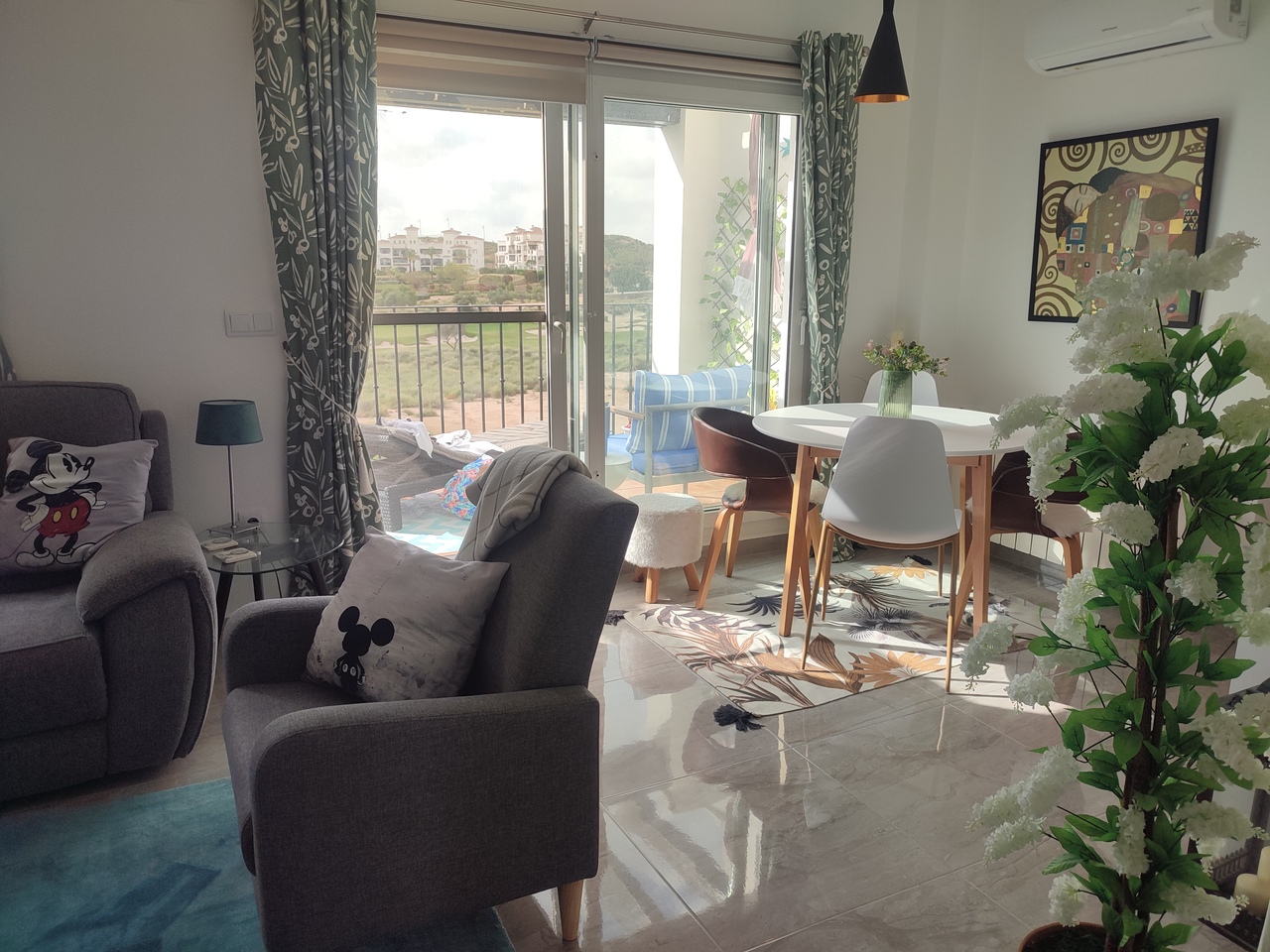 https://www.platinumpropertyspain.com/sites/001/images/31157-apartment-for-sale-in-hacienda-riquelme-golf-resort/31157-apartment-for-sale-in-hacienda-riquelme-golf-resort-25453722-large.jpg