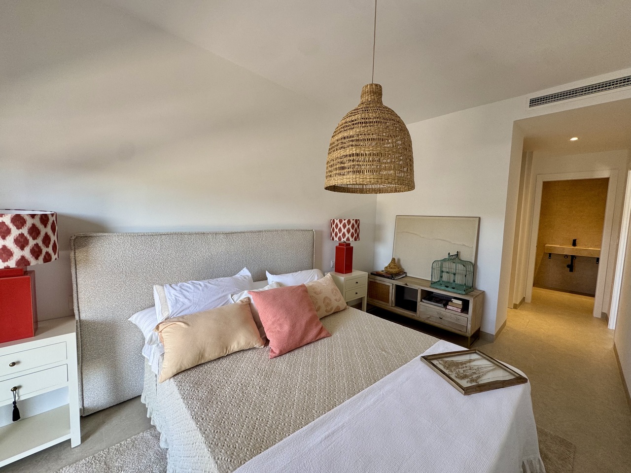 https://www.justmurciaproperty.com/sites/001/images/3823-penthouse-for-sale-in-mar-de-cristal/3823-penthouse-for-sale-in-mar-de-cristal-1799544-large.jpg