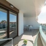 https://production-kyero-property-images.s3.amazonaws.com/20471/20471268/405600339_original.jpg?checksum=a27c509c0a398b38efaf15bdd8f265a98cd68889