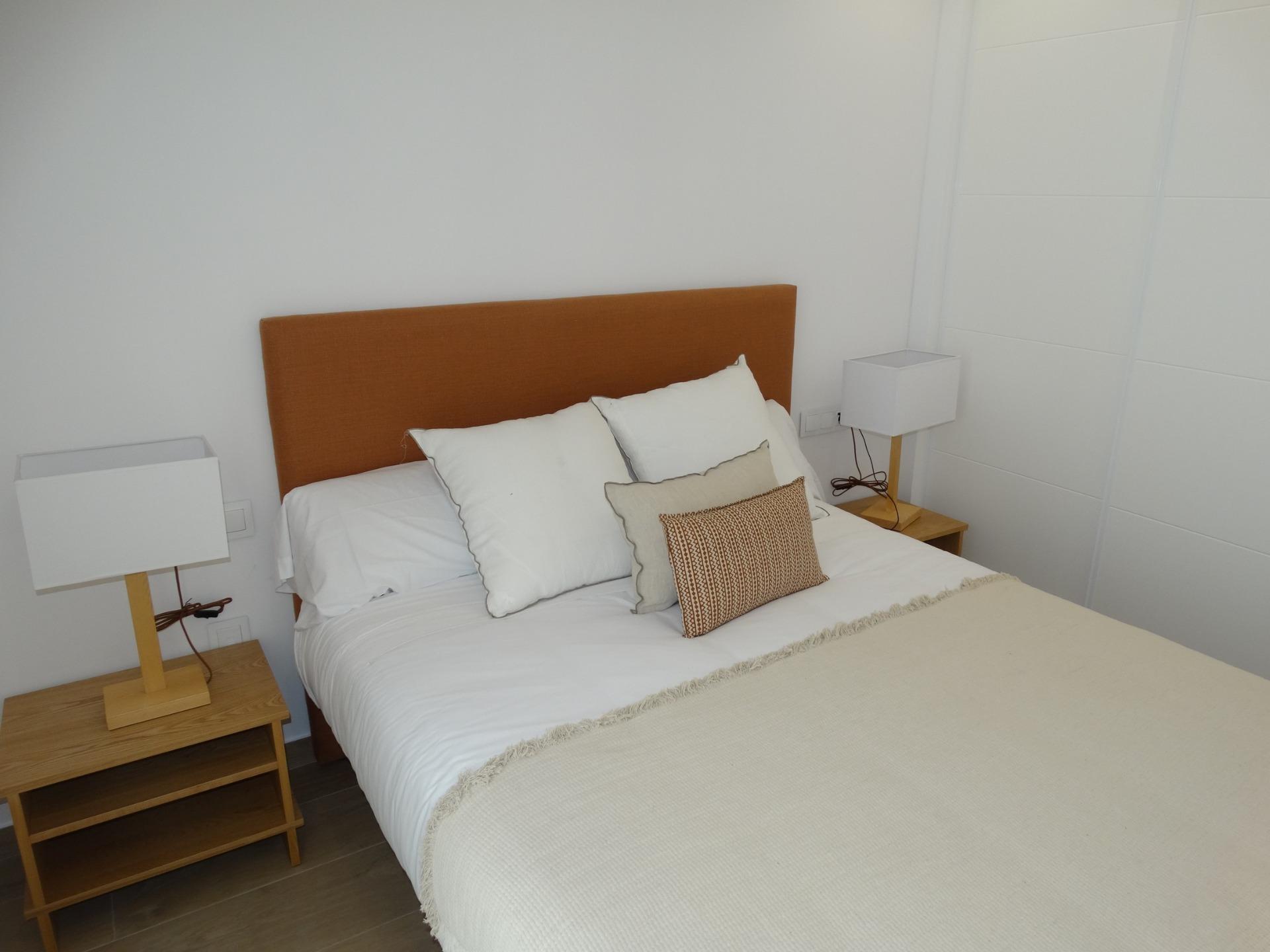 https://production-kyero-property-images.s3.amazonaws.com/20831/20831949/414844935_original.jpg?checksum=b49d159854875280fd2d16a0daa6aa56616ca192
