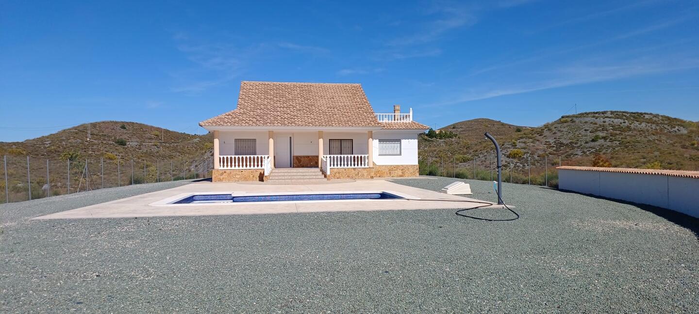https://production-kyero-property-images.s3.amazonaws.com/19852/19852936/415452619_original.jpg?checksum=b34301000571f3d8c8ec522bd9518e990af81506
