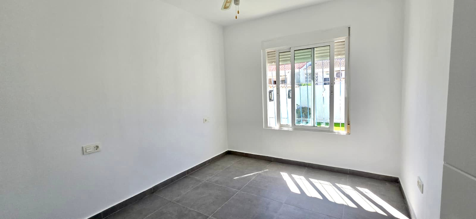 https://production-kyero-property-images.s3.amazonaws.com/20858/20858203/415568564_original.jpg?checksum=f88717ac7be3070293143007d1a8630a9129126f