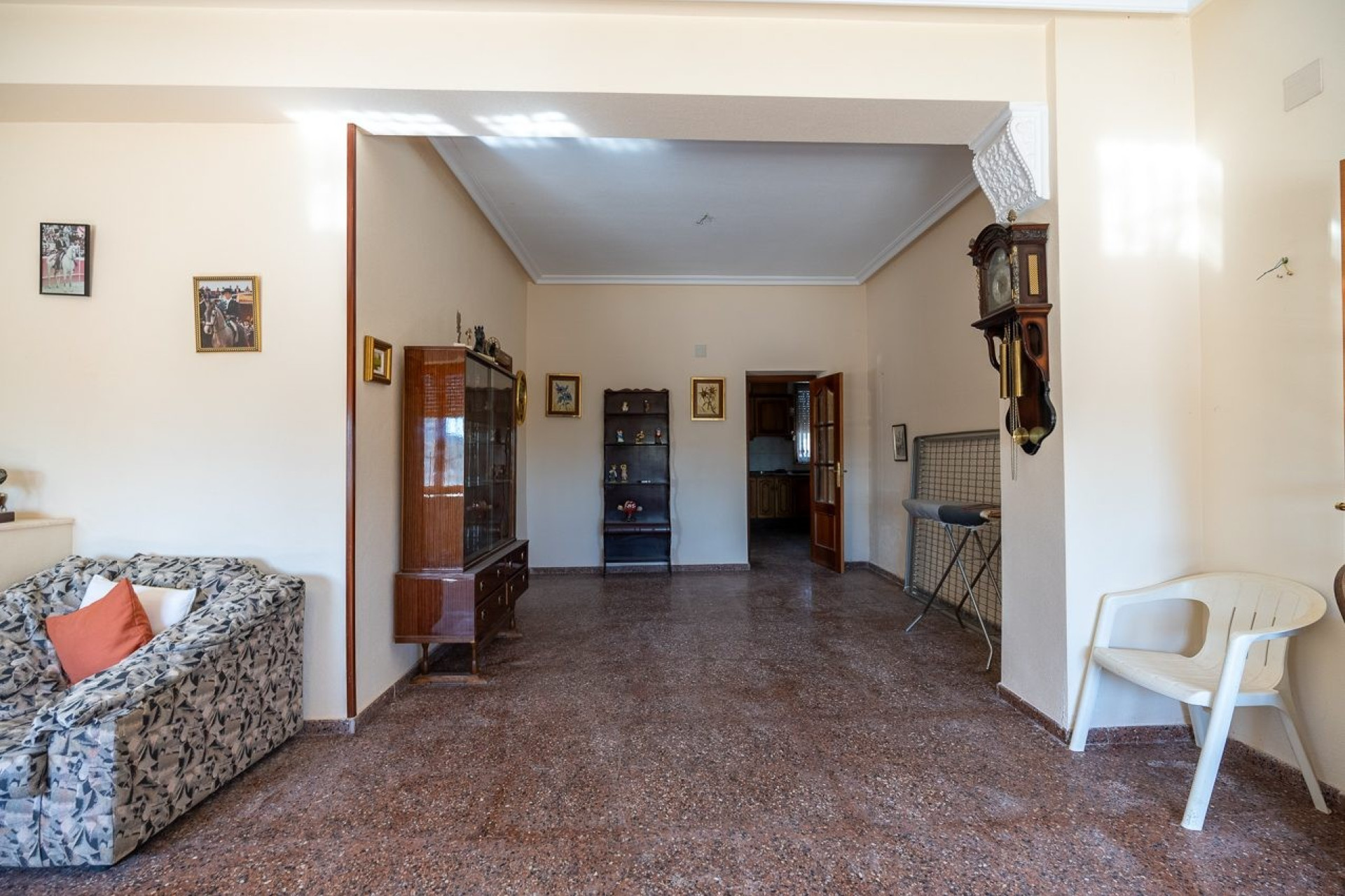 http://landmarkinternational.co.uk/media/images/properties/thumbnails/52567_xl.jpg
