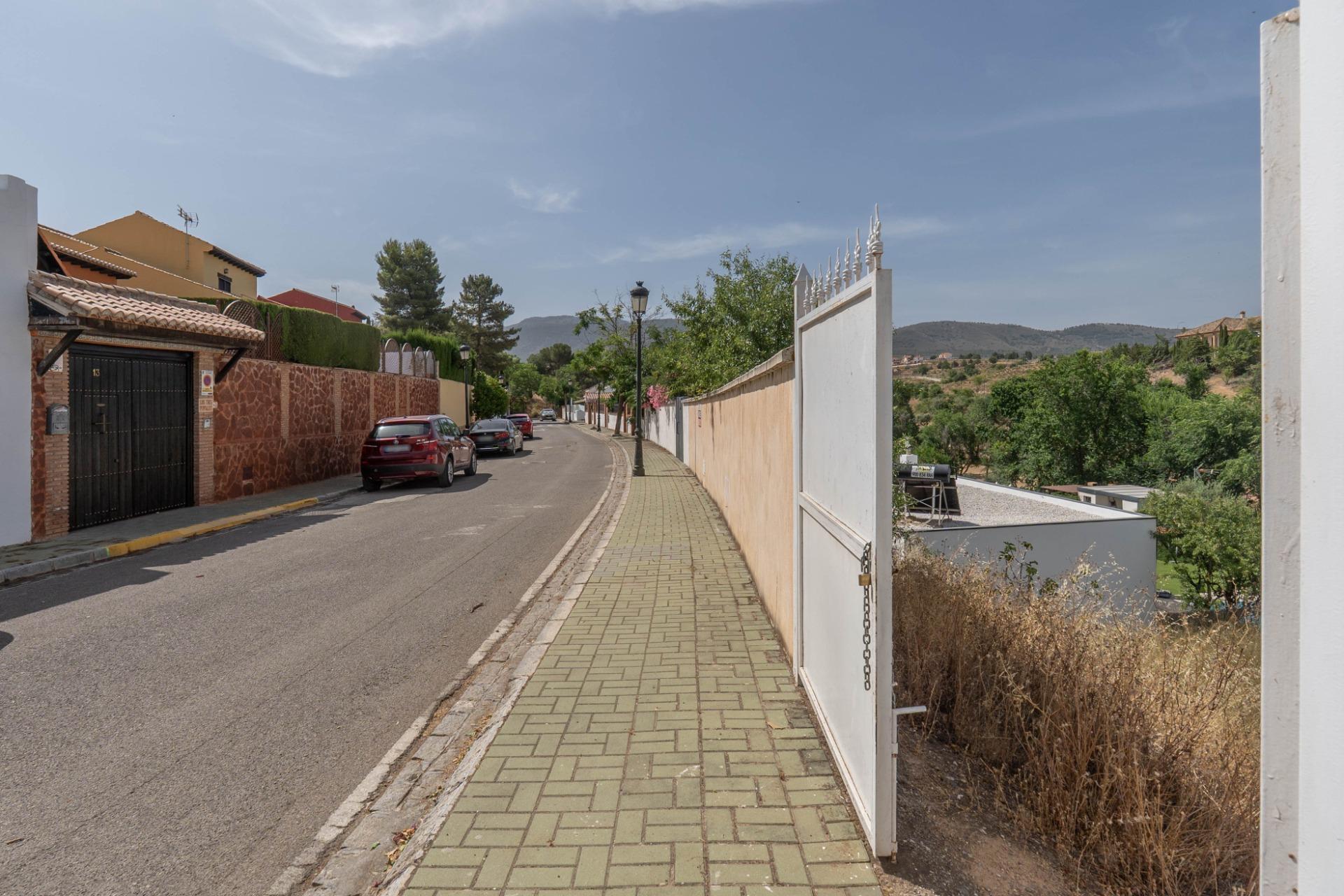 https://fotos15.apinmo.com/5292/28992856/6-1.jpg