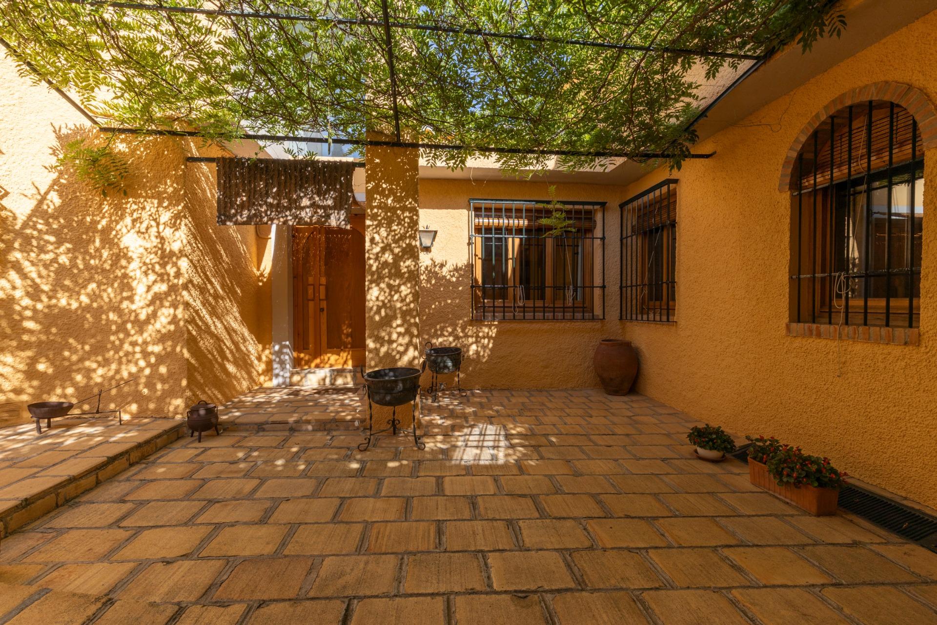 https://fotos15.apinmo.com/5292/29225240/6-4.jpg