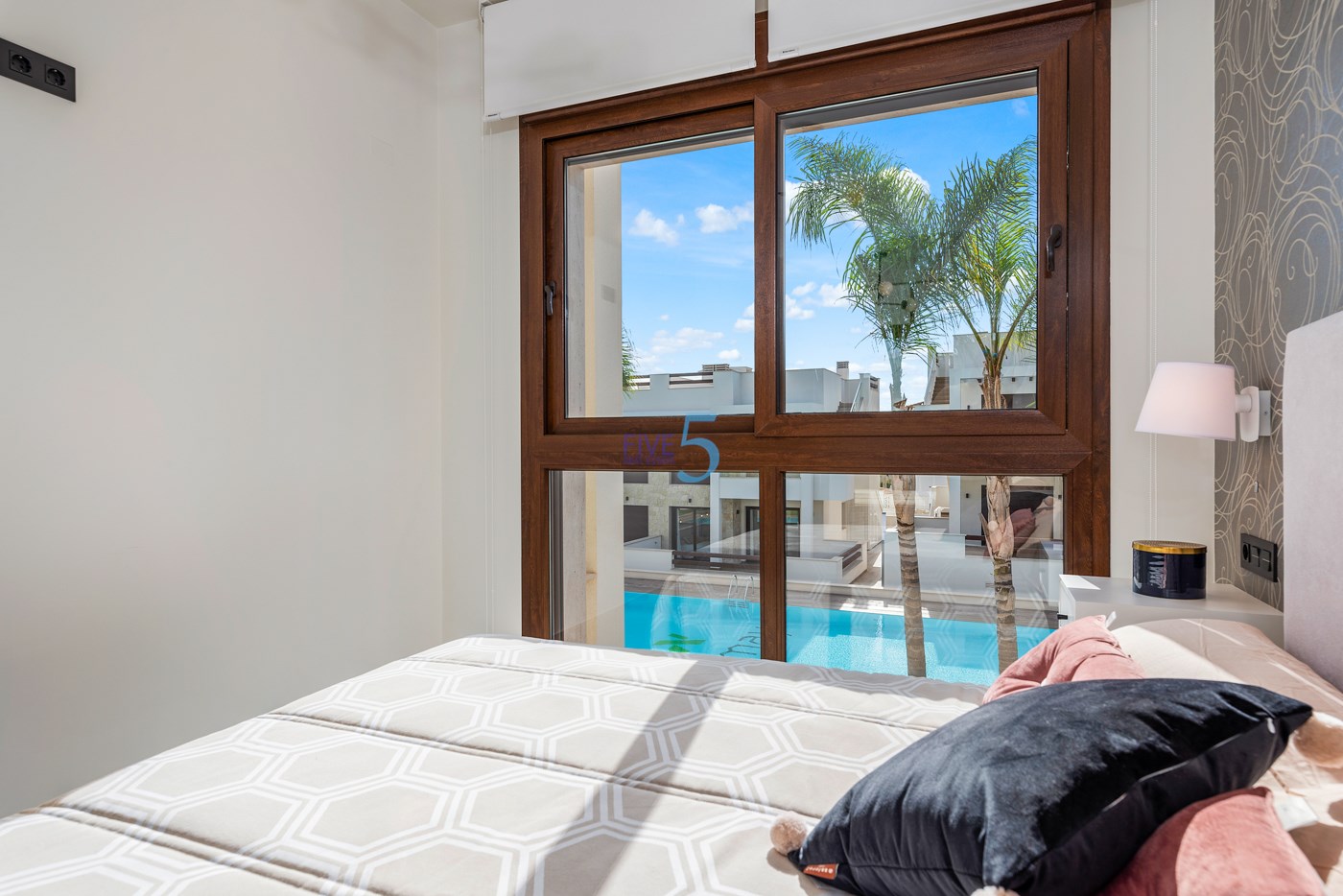 https://cdn.proppy.app/propertyphotos/2990/9f153641-d200-4581-87d6-15a0dd5c41c5/747753/799a4f84-cf69-4de0-b4ef-08da2793c71e.jpg