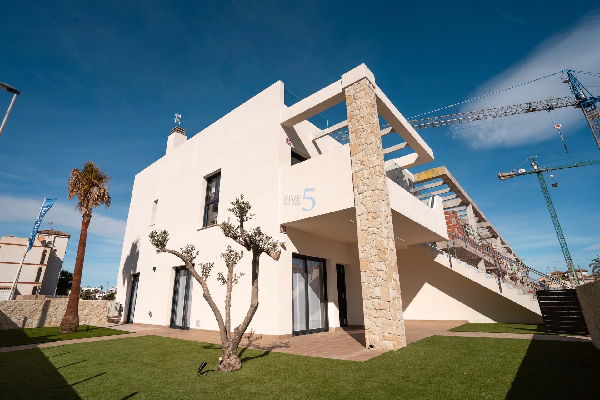 https://cdn.proppy.app/propertyphotos/2990/9f153641-d200-4581-87d6-15a0dd5c41c5/747953/9f4444b5-22f7-420d-a880-c06194ad6924.jpg