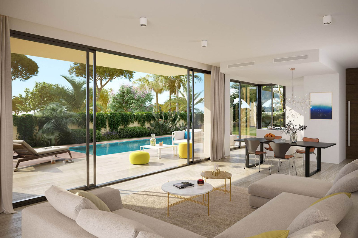 https://media-feed-v2.resales-online.com/live/ShowFeedImage.asp?SecId=631a1defc1c511eeb0180217bc231ef4&Id=P2&ImgId=X1025938&ContactSecureId2=ps20nwoexc&IS=1200&z=1706883633&.jpg