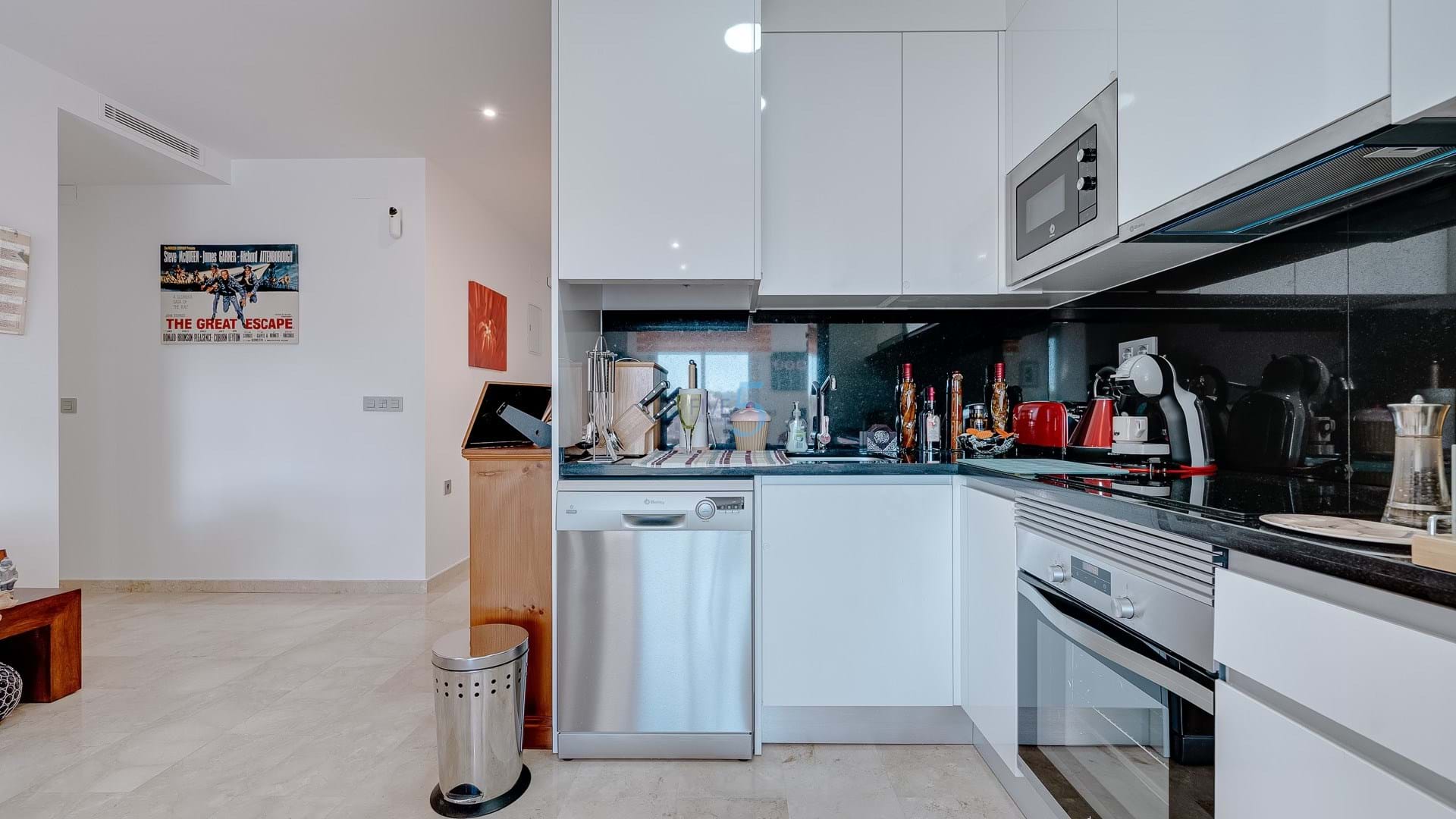https://cdn.proppy.app/propertyphotos/2990/9f153641-d200-4581-87d6-15a0dd5c41c5/747481/88e6d1d6-a85c-4cc4-8bcd-22f8bd363688.jpg