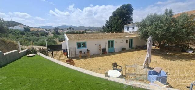 https://www.calidahomespropconsult.com/images/propertyImages/casa-carrascos-semi-detached-property-for-sale-in-arboleas/casa-carrascos-semi-detached-property-for-sale-in-arboleas-2907115331.jpg