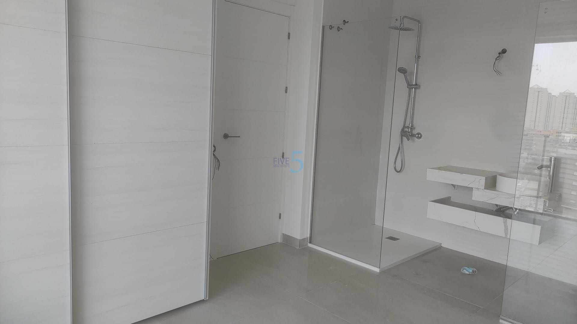 https://cdn.proppy.app/propertyphotos/2990/9f153641-d200-4581-87d6-15a0dd5c41c5/747777/34135725-2f96-42b7-bce1-b1608b247abd.jpg
