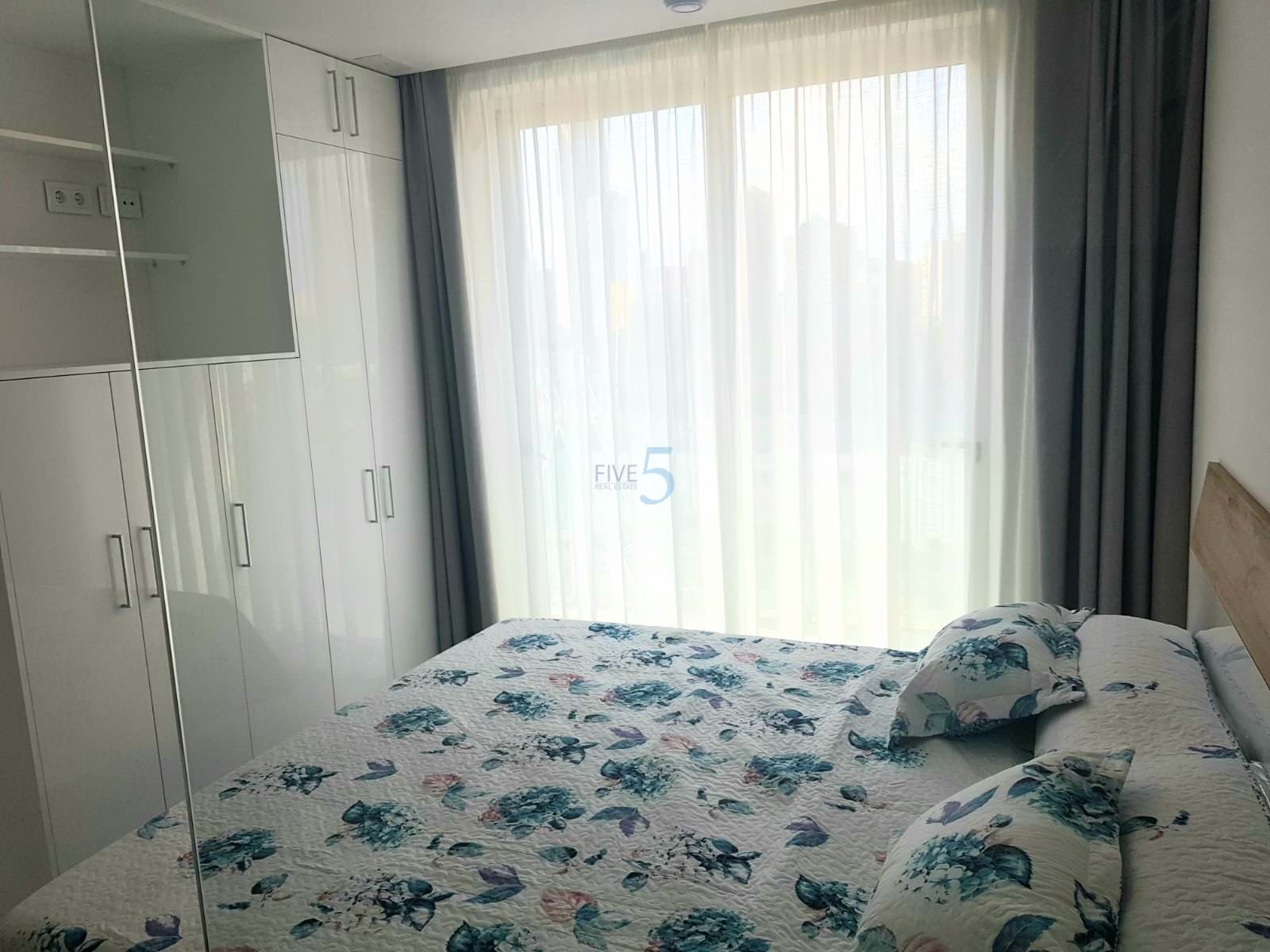 https://cdn.proppy.app/propertyphotos/2990/9f153641-d200-4581-87d6-15a0dd5c41c5/747777/f28b1051-0039-444e-b714-58a62050d963.jpg