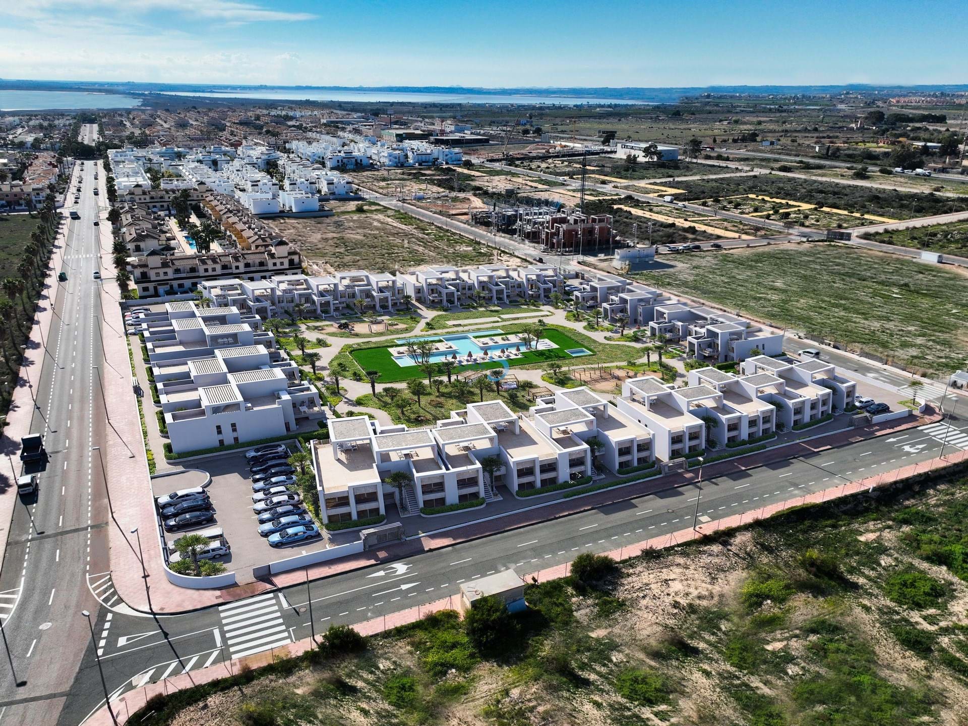 https://cdn.proppy.app/propertyphotos/2990/9f153641-d200-4581-87d6-15a0dd5c41c5/747674/dae4013d-57df-40c3-837a-5747e89432a5.jpg