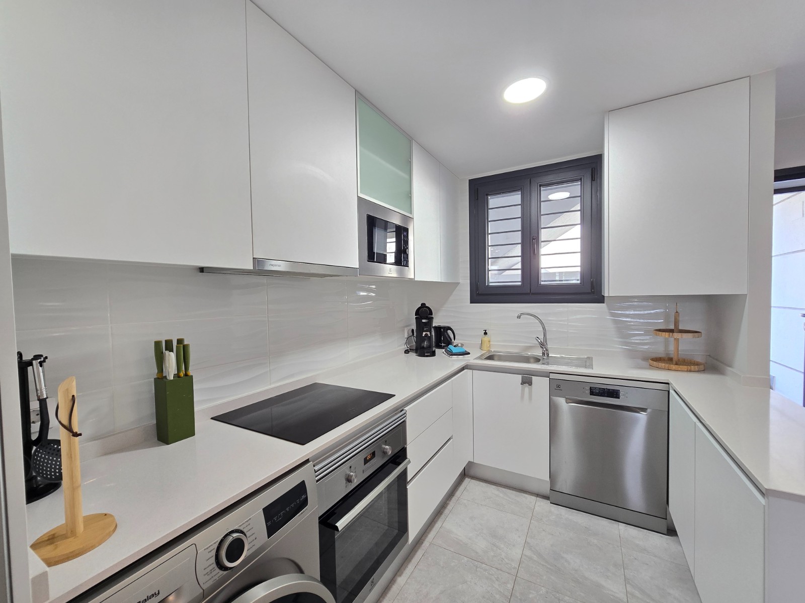 https://ds-realestate.com/media/images/properties/o_1j9pc2iplt72m9s0bo003jr2c.jpg