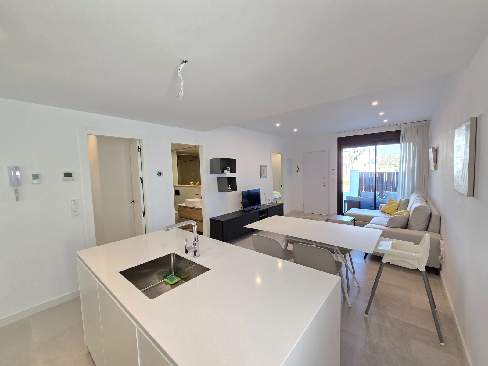 https://ds-realestate.com/media/images/properties/o_1ji801cf51r51t0k78v9gll492h.jpg