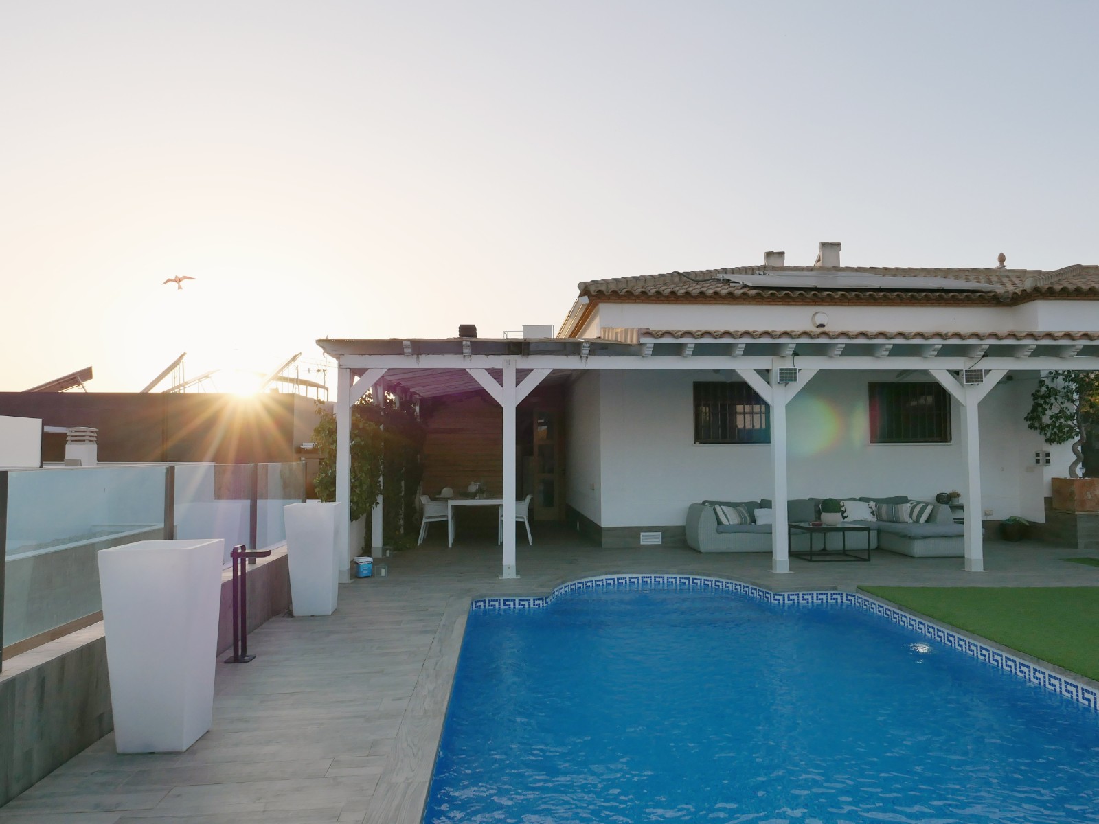 http://www.inmomorales.com/media/images/properties/o_1jn7egpv21mc0171t18tlvqocaa1q.JPG