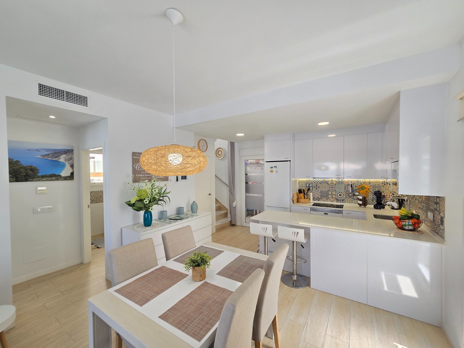 https://ds-realestate.com/media/images/properties/o_1jnsa7vi352d1bcm1sg36361i4g2o.jpg