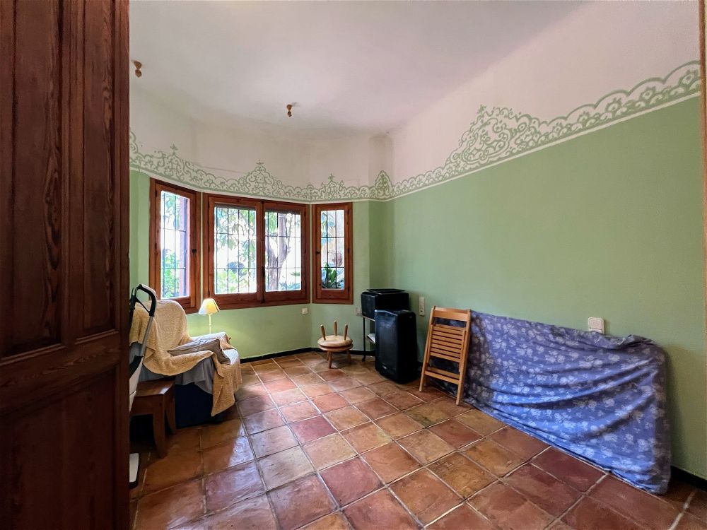 https://respacio-92aeb16a47056cced761e868d944d65d.s3.eu-west-3.amazonaws.com/property_attachment/detail_image/property_image_1tiqkfzfp0_20240430063037.jpg