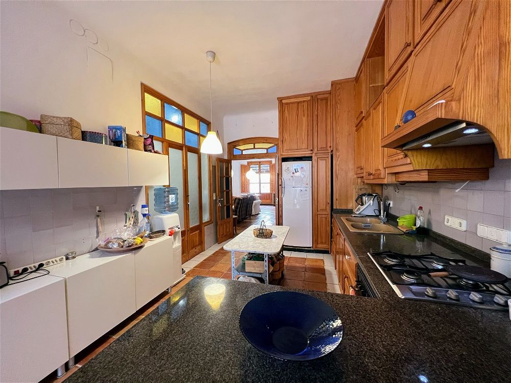 https://respacio-92aeb16a47056cced761e868d944d65d.s3.eu-west-3.amazonaws.com/property_attachment/detail_image/property_image_1b3kdxwg9x_20240430063033.jpg