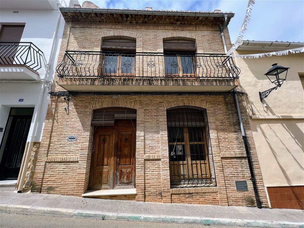 https://respacio-92aeb16a47056cced761e868d944d65d.s3.eu-west-3.amazonaws.com/property_attachment/detail_image/property_image_1nmlpr2nxu_20250517061526.jpg