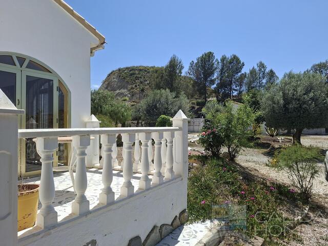 https://www.calidahomespropconsult.com/images/propertyImages/villa-romero--resale-villa-for-sale-in-arboelas/villa-romero--resale-villa-for-sale-in-arboelas-8216087443.jpg