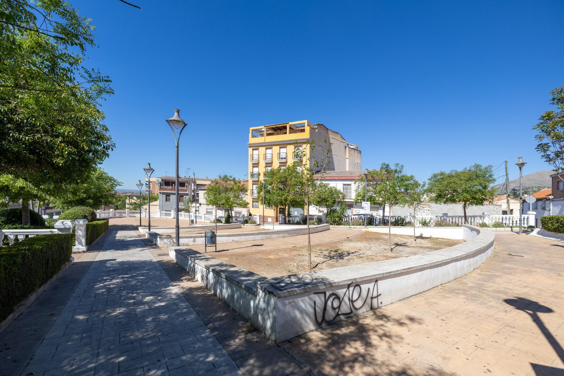 https://fotos15.apinmo.com/5292/29276678/1-3.jpg