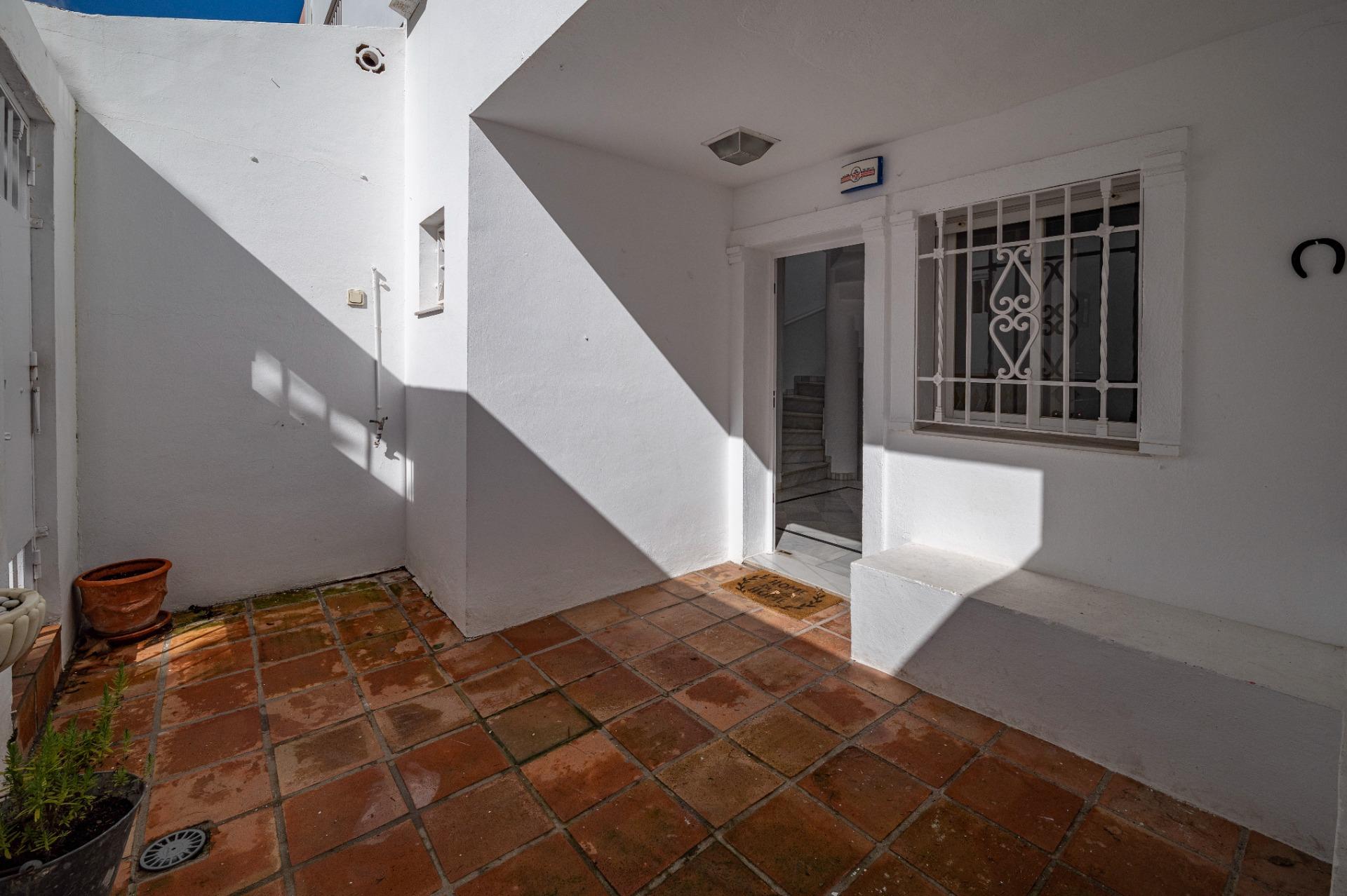 https://fotos15.apinmo.com/5292/29267650/10-4.jpg