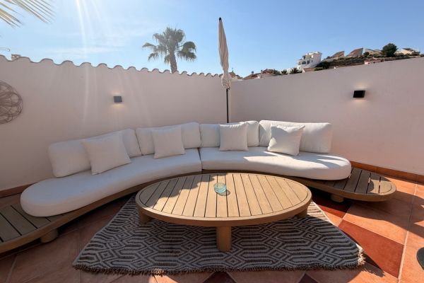 http://www.jmtspanishproperties.com/property_images2/1050255_large.jpg