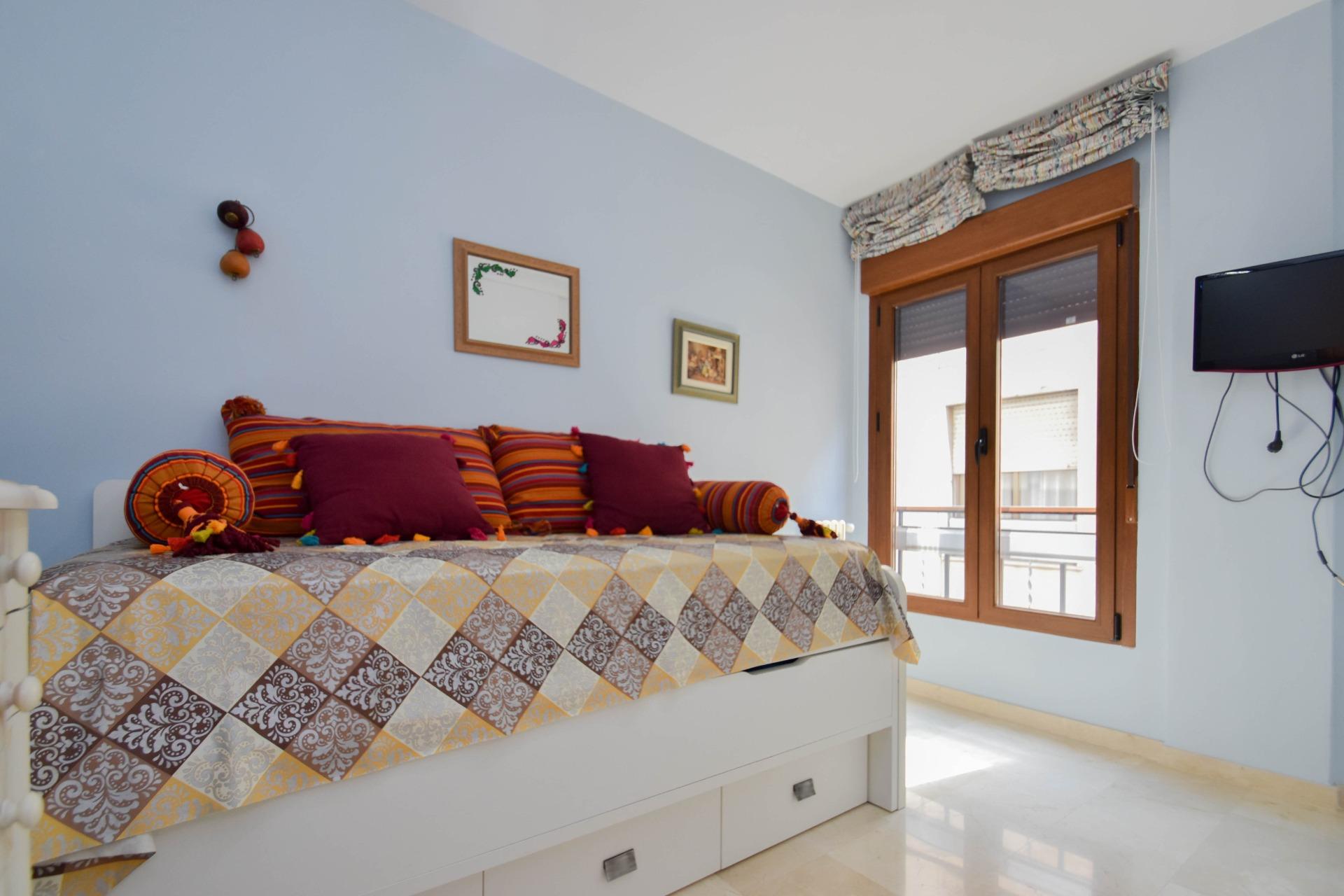 https://fotos15.apinmo.com/5292/29425433/13-7.jpg