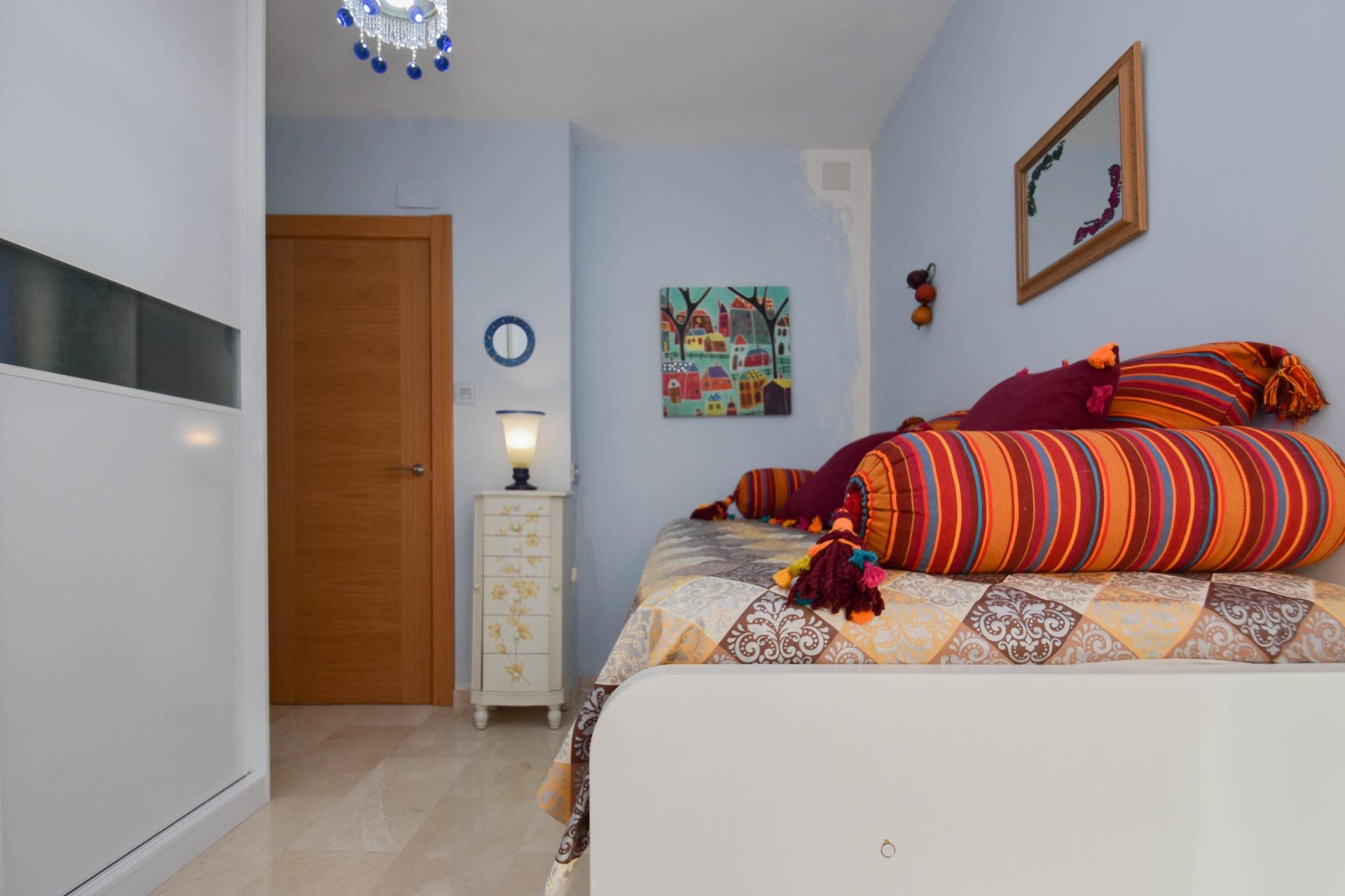 https://fotos15.apinmo.com/5292/29425433/13-8.jpg