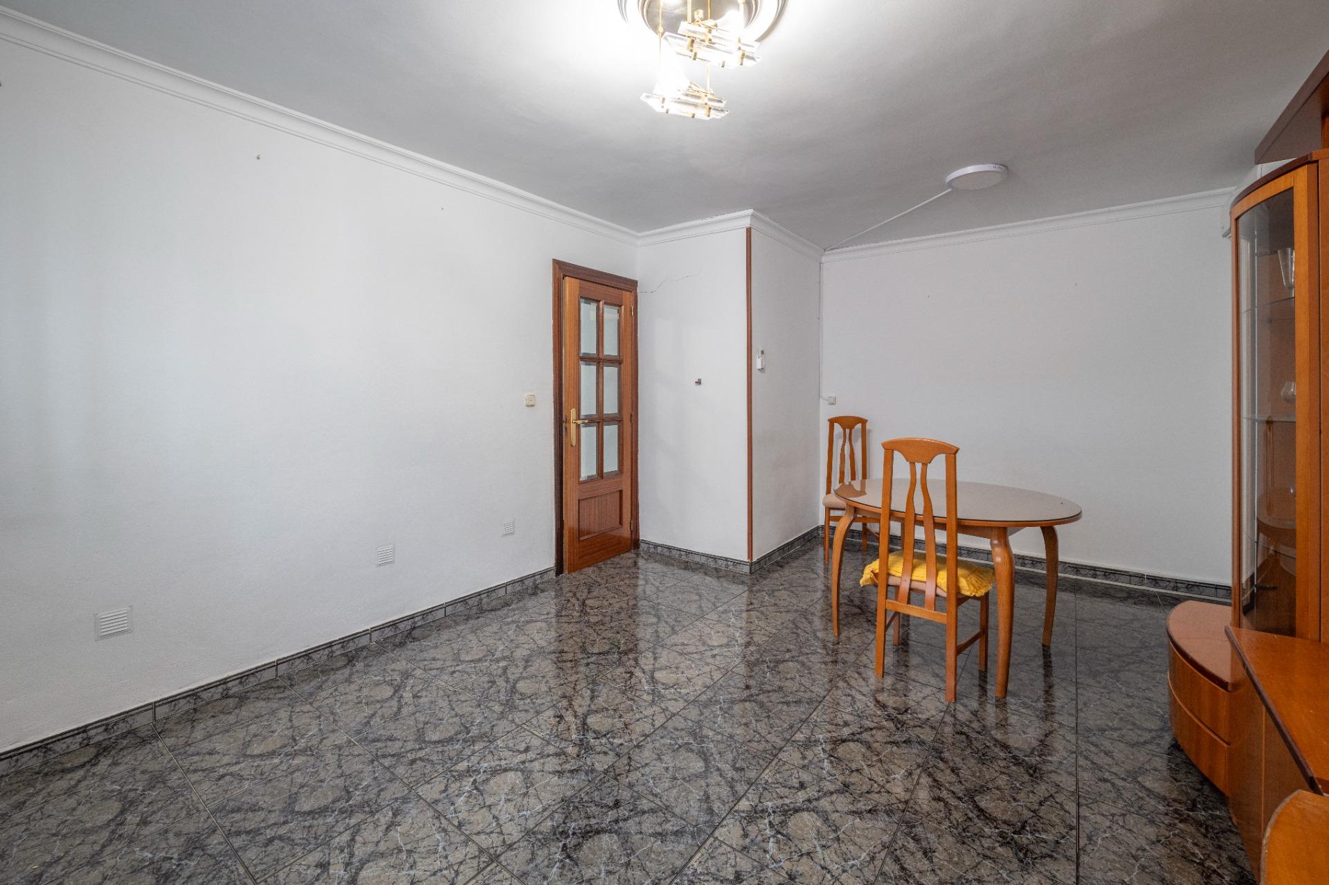 https://fotos15.apinmo.com/5292/29258509/15-8.jpg