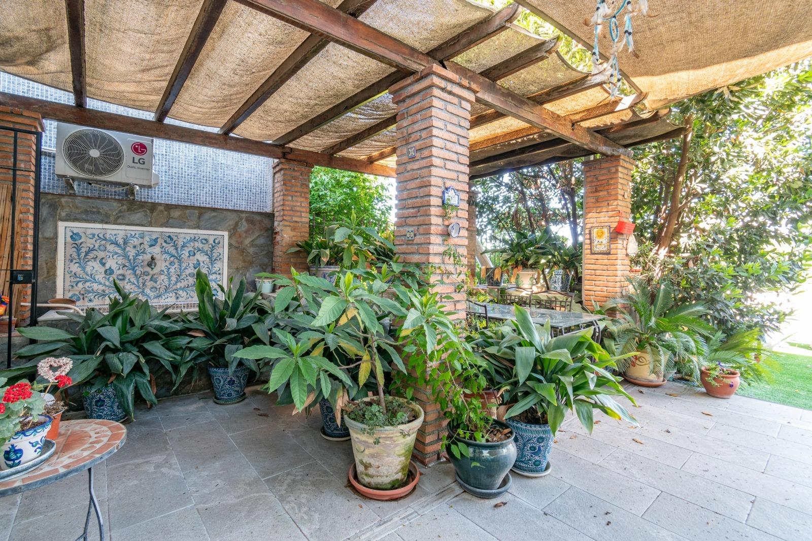 https://fotos15.apinmo.com/5292/29258087/2-4.jpg