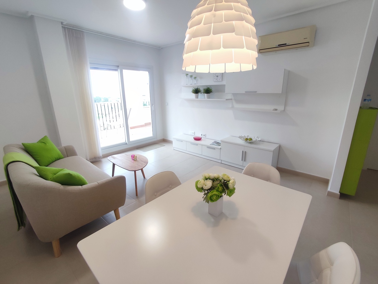 https://www.platinumpropertyspain.com/sites/001/images/31330-apartment-for-sale-in-hacienda-riquelme-golf-resort/31330-apartment-for-sale-in-hacienda-riquelme-golf-resort-26158833-large.jpg