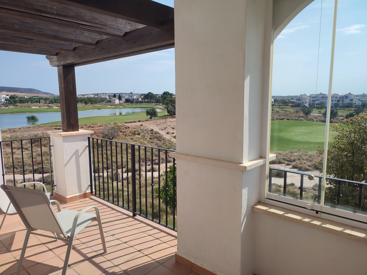 https://www.platinumpropertyspain.com/sites/001/images/31330-apartment-for-sale-in-hacienda-riquelme-golf-resort/31330-apartment-for-sale-in-hacienda-riquelme-golf-resort-26158782-large.jpg