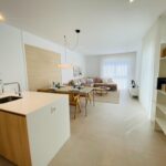 https://production-kyero-property-images.s3.amazonaws.com/19641/19641985/383699282_original.jpg?checksum=588e59089d06f3f453185cd4e61f71cbdd32c0c4