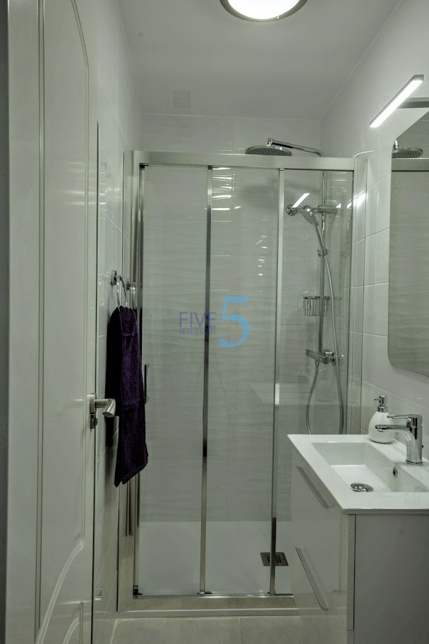 https://cdn.proppy.app/propertyphotos/2990/9f153641-d200-4581-87d6-15a0dd5c41c5/685359/0372a864-afc9-402b-8788-416ae40c34c4.jpg