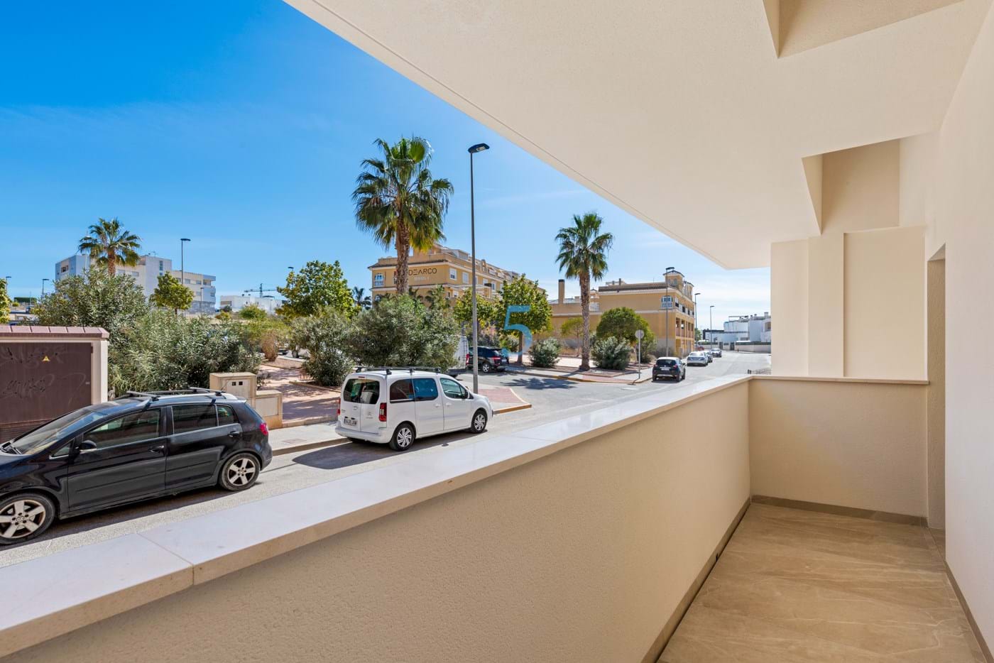https://cdn.proppy.app/propertyphotos/2990/9f153641-d200-4581-87d6-15a0dd5c41c5/748001/ac72103e-74af-490f-9ab2-95d212ec7ab8.jpg