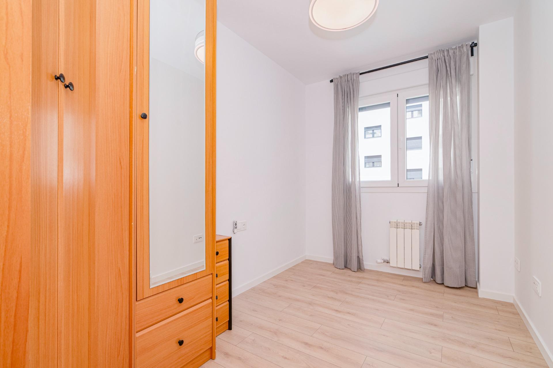 https://fotos15.apinmo.com/5292/29227791/4-6.jpg