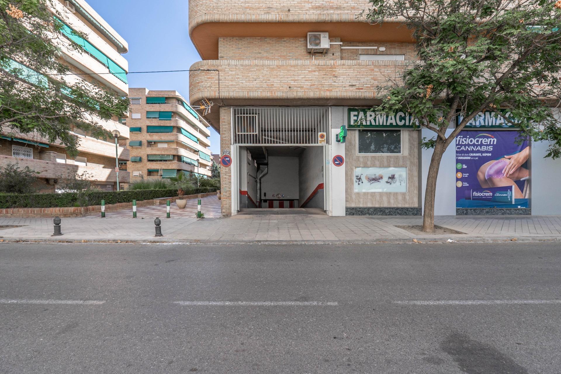 https://fotos15.apinmo.com/5292/29245746/4-2.jpg