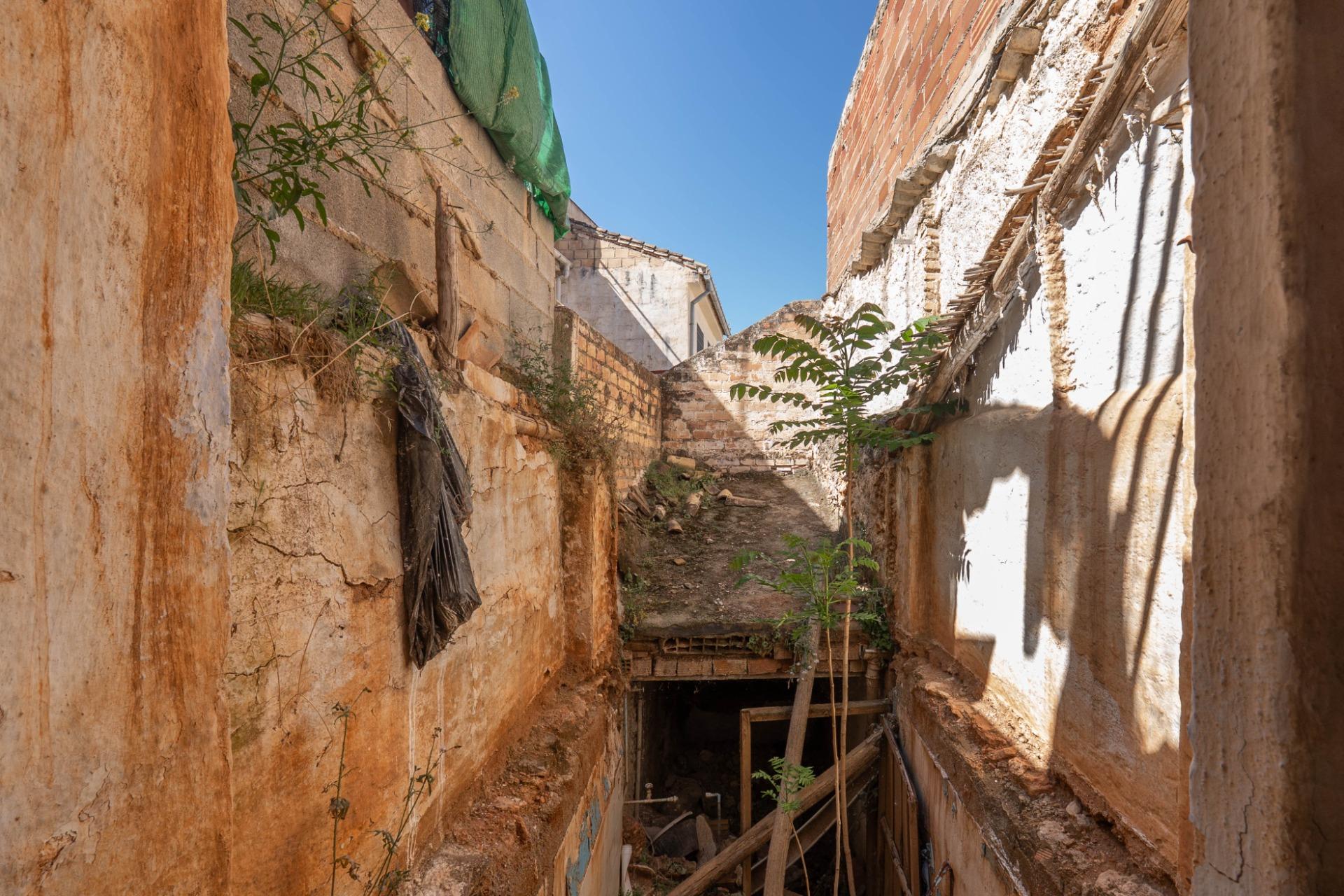 https://fotos15.apinmo.com/5292/29245459/4-5.jpg