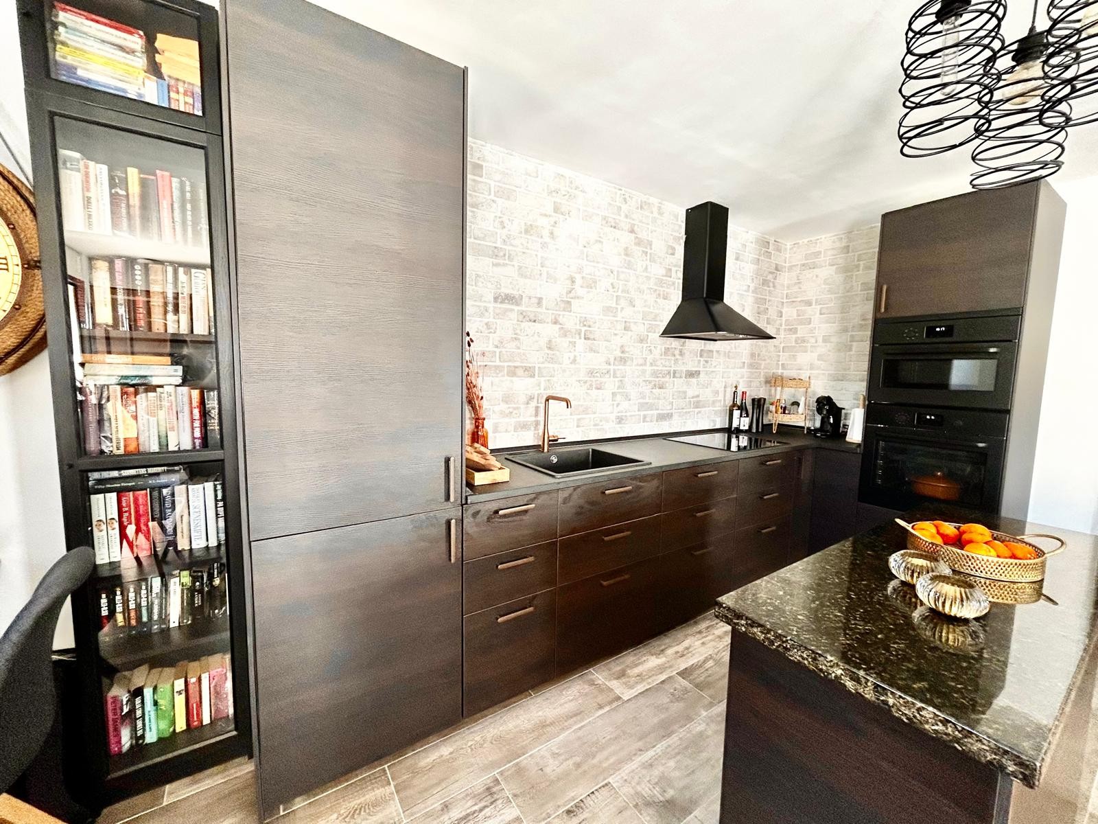 https://production-kyero-property-images.s3.amazonaws.com/20712/20712825/417036043_original.jpg?checksum=969cc554ddf95c6a8a395a69f774361b8472a7e0