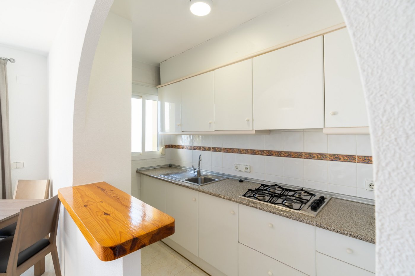 https://production-kyero-property-images.s3.amazonaws.com/20884/20884317/416473047_original.jpg?checksum=b4af9725aaef60b8761ce520cd8408f4cf5b1aba