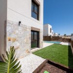 https://production-kyero-property-images.s3.amazonaws.com/20899/20899834/417036240_original.jpg?checksum=2684d19bcdd26be0fdb5170bcb567e9d7fad7554