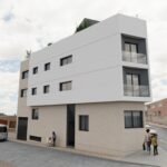 https://production-kyero-property-images.s3.amazonaws.com/20910/20910164/417372453_original.jpg?checksum=454a4ecfcc8e1afa6460584d4f75ed6a08cd5487