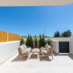 https://production-kyero-property-images.s3.amazonaws.com/19641/19641935/418424641_original.jpg?checksum=63f64bd9f22c6aa890fb9a81d64ba956135e7116