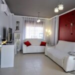 https://cdn.proppy.app/propertyphotos/2990/9f153641-d200-4581-87d6-15a0dd5c41c5/685359/2f657403-88f8-48a1-b9b3-0462528afb20.jpg