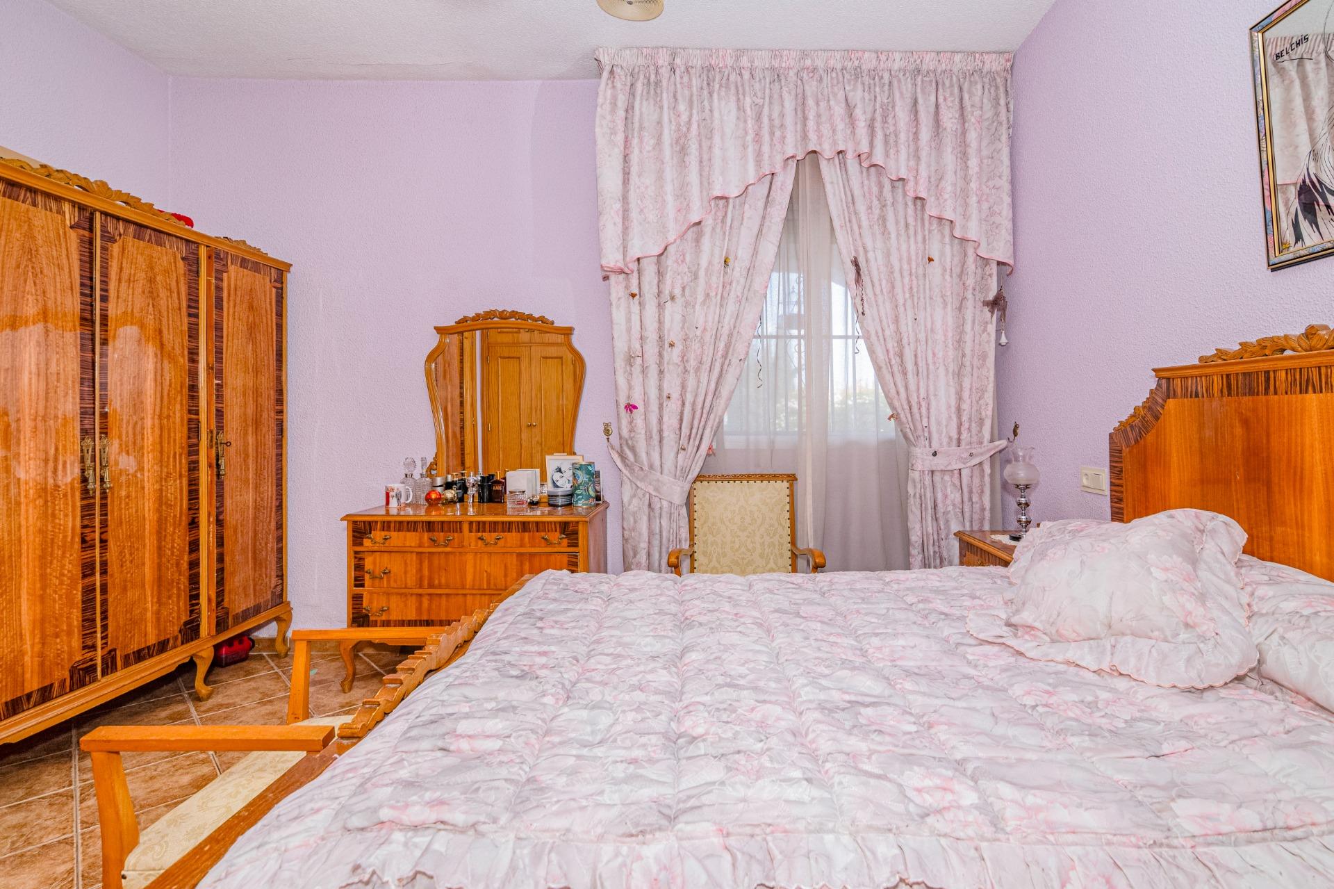 https://fotos15.apinmo.com/5292/29268508/5-6.jpg