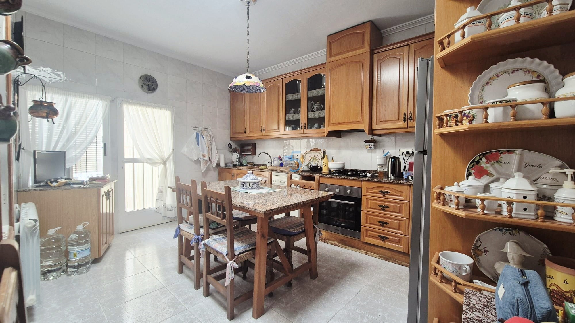 https://cdn.proppy.app/propertyphotos/2990/9f153641-d200-4581-87d6-15a0dd5c41c5/733212/910b9196-a75a-423c-bddf-4326f03e4aa1.jpg